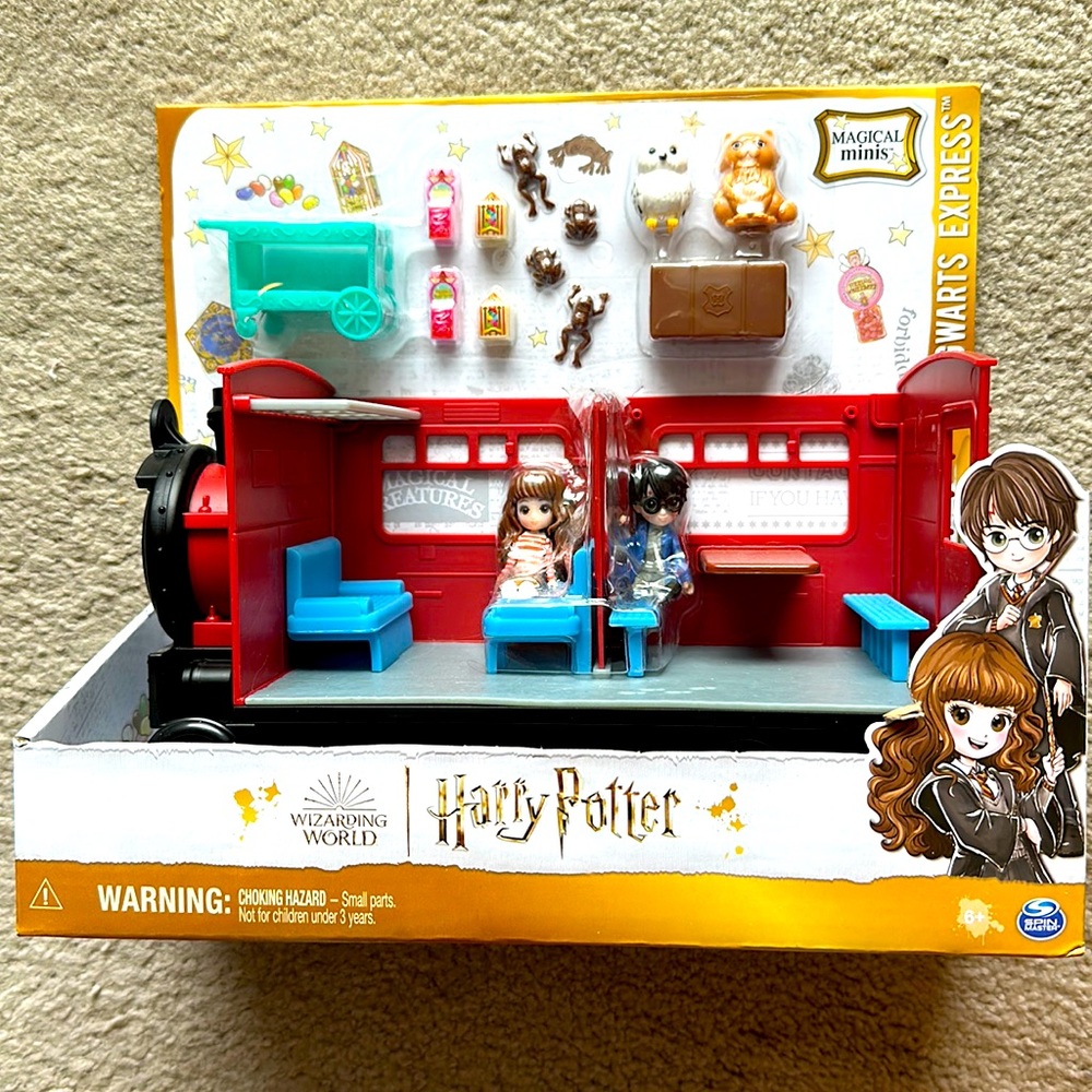 Harry Potter Hogwarts Express Playset Magical Mini